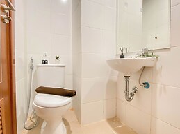 Basic Studio Apartment At Vittoria Residence