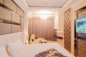 Warm Studio Apartment At Art Deco