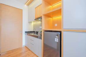 Standard Studio At Apartment Ciputra World 2