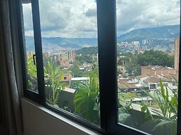 RYO 74B 7TH FLOOR VIP