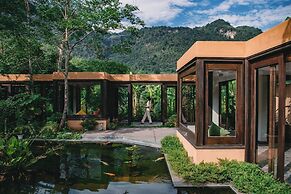 Avana Retreat