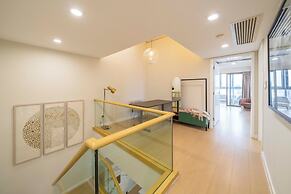 Tyms 3BR Duplex APT Xujiahui Shanghai