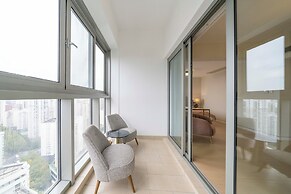 Tyms 3BR Duplex APT Xujiahui Shanghai