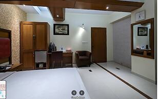 Red Roof Inn Hotel and RestaurantComilla