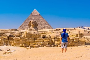 Pyraking Pyramids View Inn