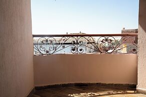 Pyraking Pyramids View Inn