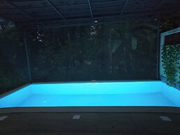Acrewood Farmhouse - Pool Villa