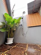 White & Green Boutique Homestay