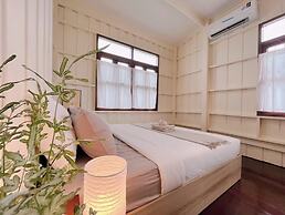 White & Green Boutique Homestay