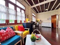White & Green Boutique Homestay
