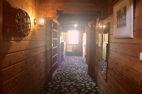 Maple House