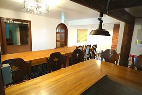 Maple House