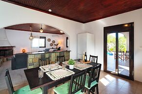 Villas Mina and Studios