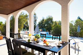 Villas Mina and Studios
