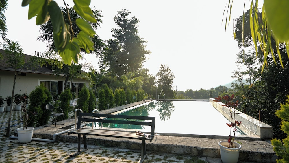 Rana Farm & Resort