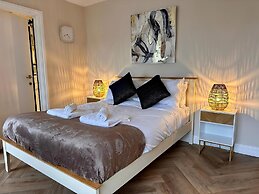 Brighton City View 3-bed Retreat