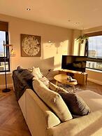 Brighton City View 3-bed Retreat