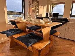 Brighton City View 3-bed Retreat