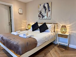 Brighton City View 3-bed Retreat