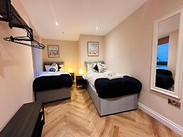 Brighton City View 3-bed Retreat