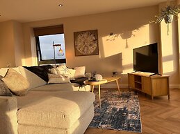 Brighton City View 3-bed Retreat