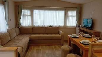 Golden Sands Plot K2 Bed Caravan