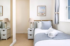 Seaview 2-bed With Private Parking, Portishead