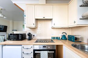 Seaview 2-bed With Private Parking, Portishead