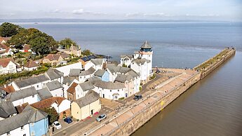 Seaview 2-bed With Private Parking, Portishead