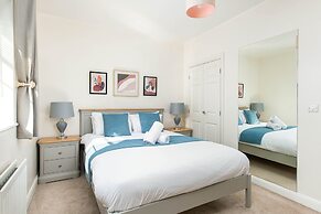 Seaview 2-bed With Private Parking, Portishead