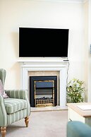Seaview 2-bed With Private Parking, Portishead