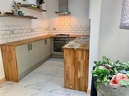 Spacious & Comfortable 2-bedroom Home