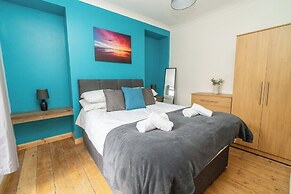 Spacious & Comfortable 2-bedroom Home