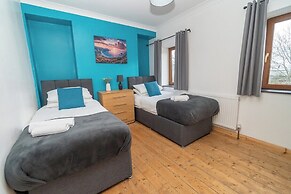Spacious & Comfortable 2-bedroom Home