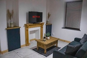 Spacious & Comfortable 2-bedroom Home