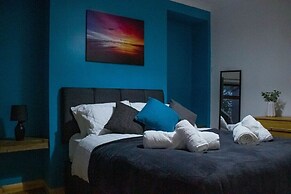 Spacious & Comfortable 2-bedroom Home