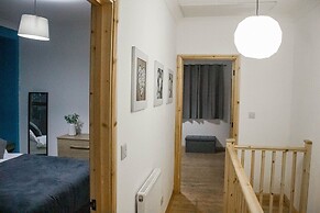 Spacious & Comfortable 2-bedroom Home