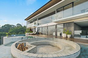 Calma Villa by Kozystay - Bandung