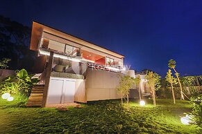 Calma Villa by Kozystay - Bandung