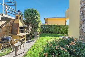 Comfortable House With Pool&lovely View