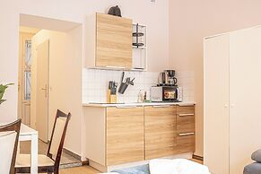 Simple 1BR Studio for a Relaxing Stay