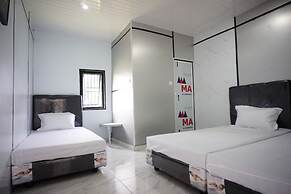 OYO 94903 Akasia Guesthouse
