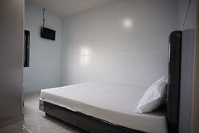 OYO 94903 Akasia Guesthouse