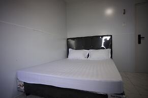 OYO 94903 Akasia Guesthouse