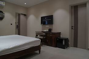 KMR Hotels & Resorts