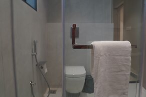 KMR Hotels & Resorts