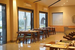 KMR Hotels & Resorts
