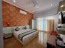 Lacurcuma Luxury Homestay Khajuraho