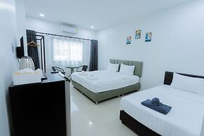 The Rich Hotel
