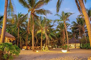 Dolphin Beach Resort